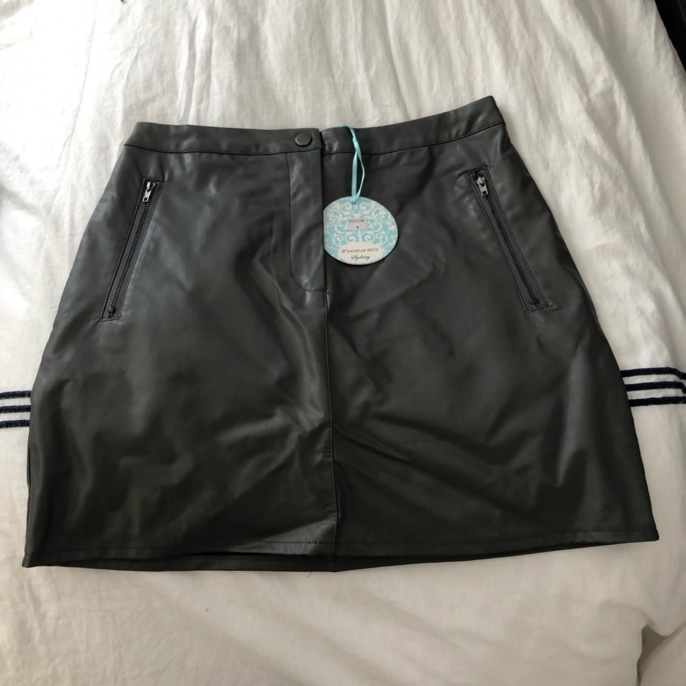 Leather skirt